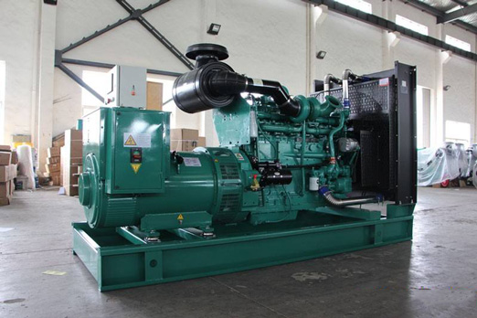 鹰潭320kw康明斯柴油发电车出租_COPY_COPY